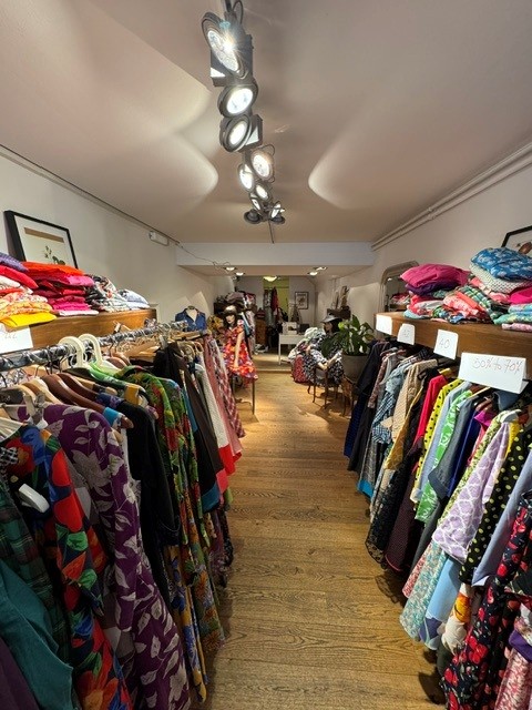 68m² shop
