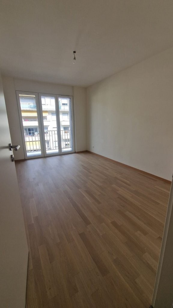 5 rooms apartment
