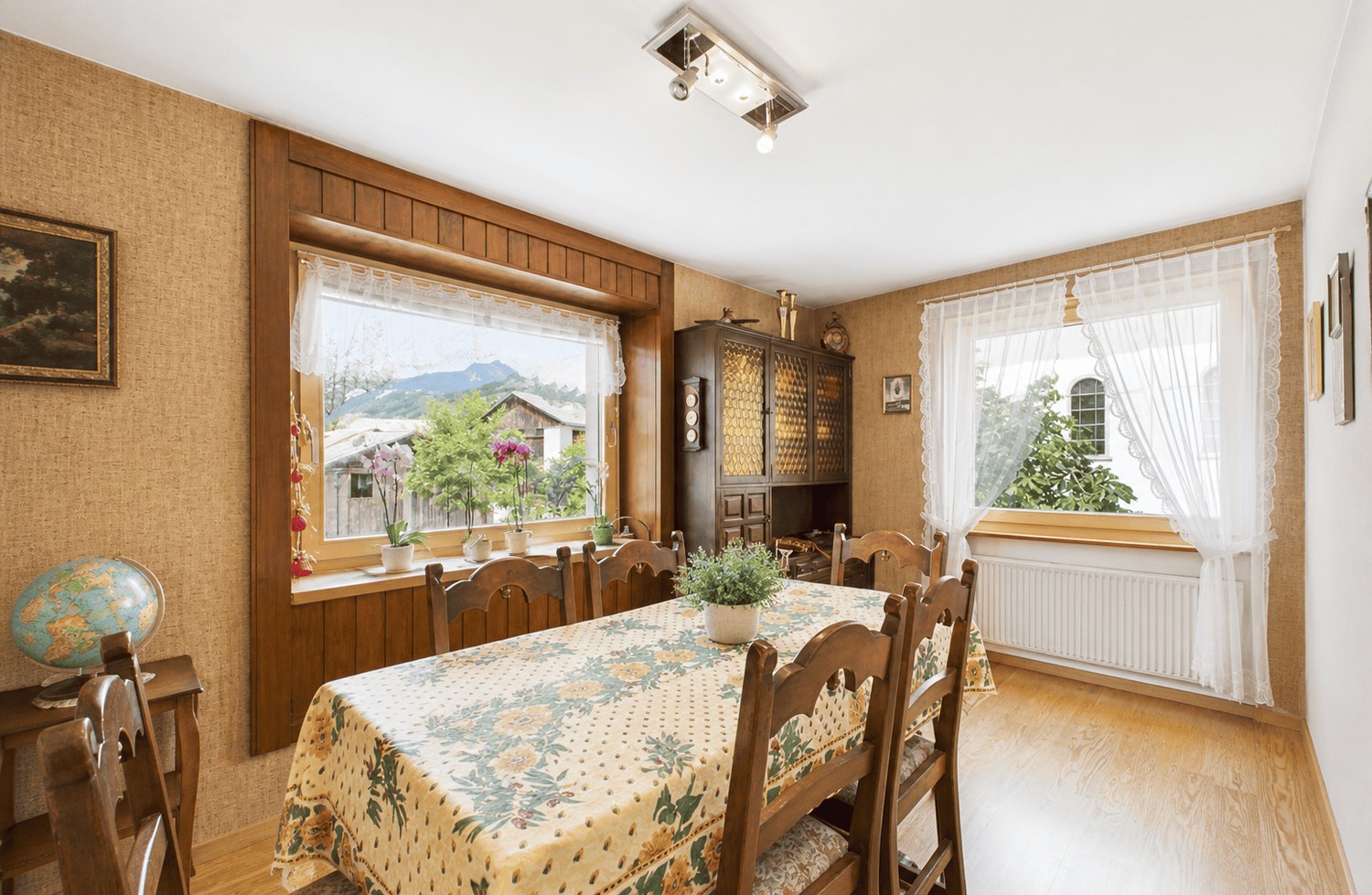6 rooms single house