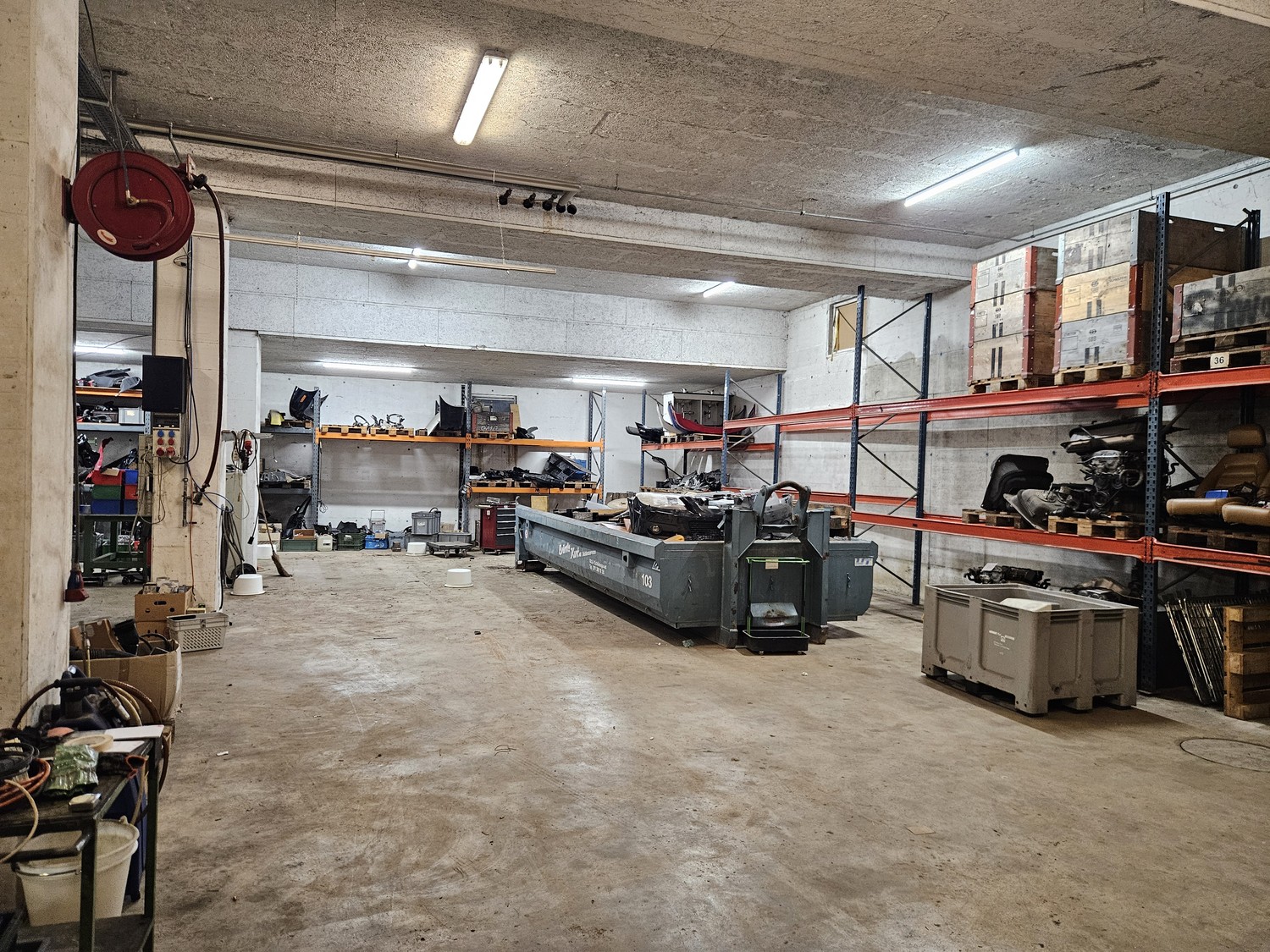 430m² commercial