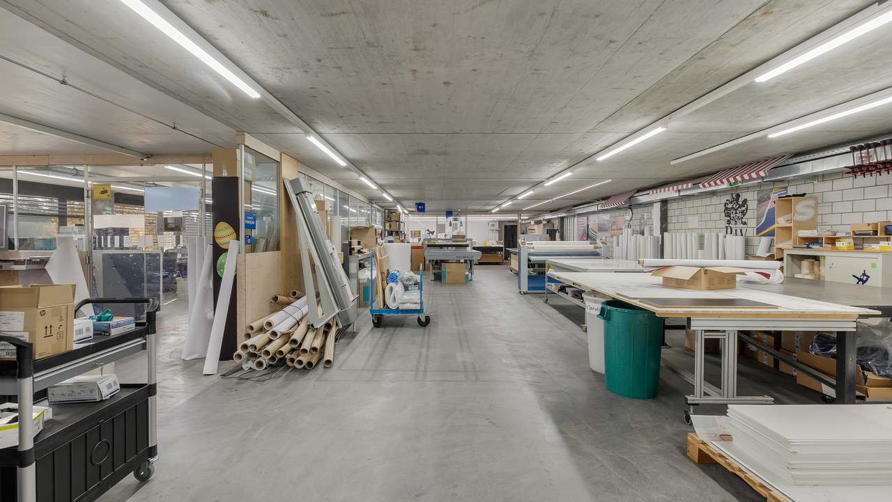 1000m² storage room