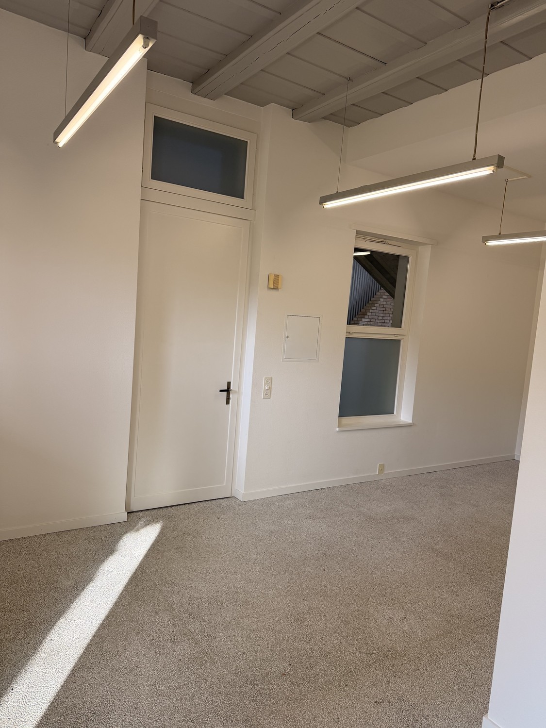 30m² office