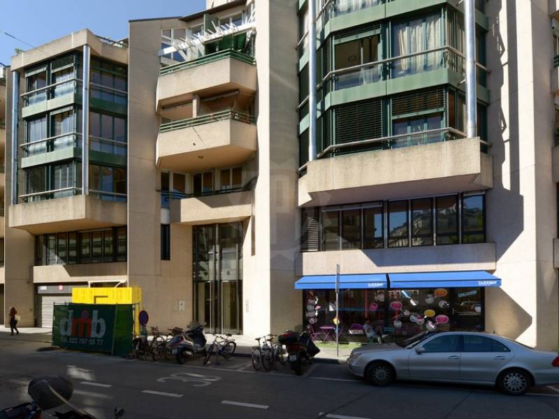 Eingeschlossener Parkplatz