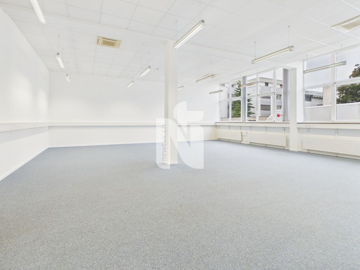 150m² office