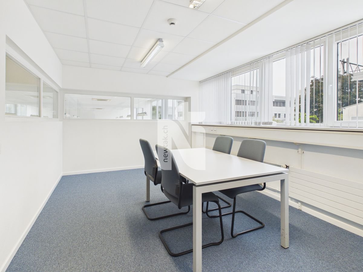 150m² office