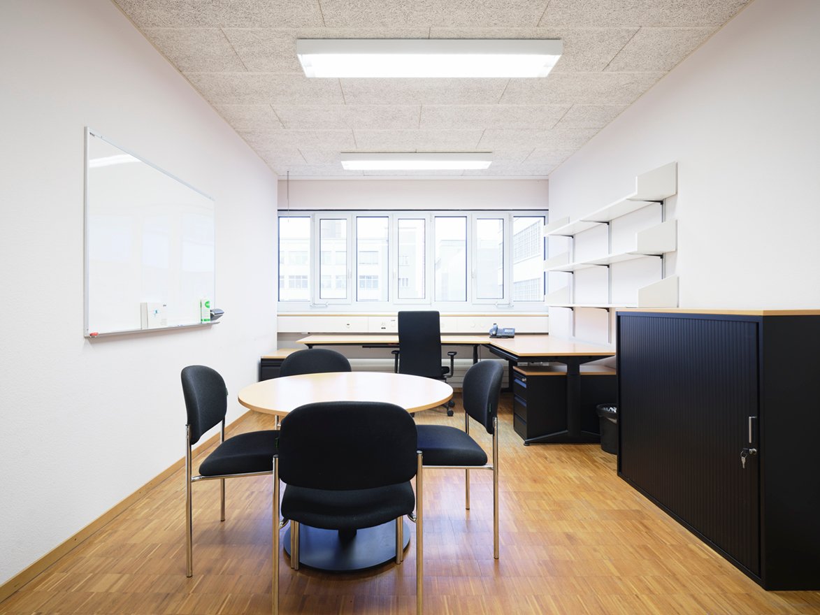 181m² commercial