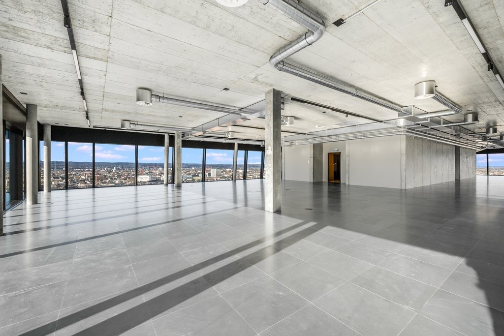 490m² commercial