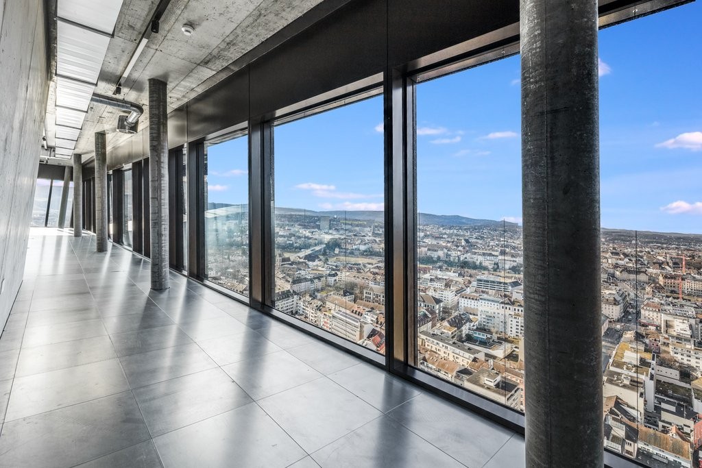 490m² commercial