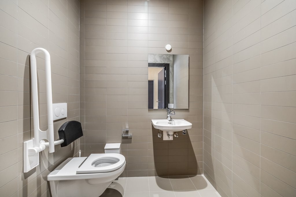 490m² commercial