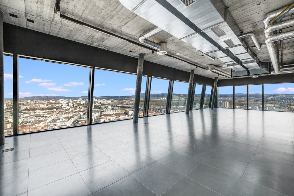 490m² commercial