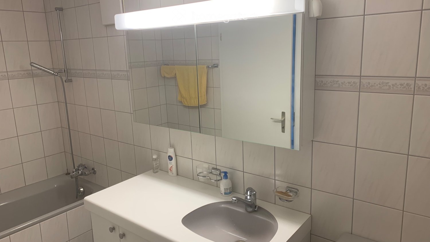 1 room single room