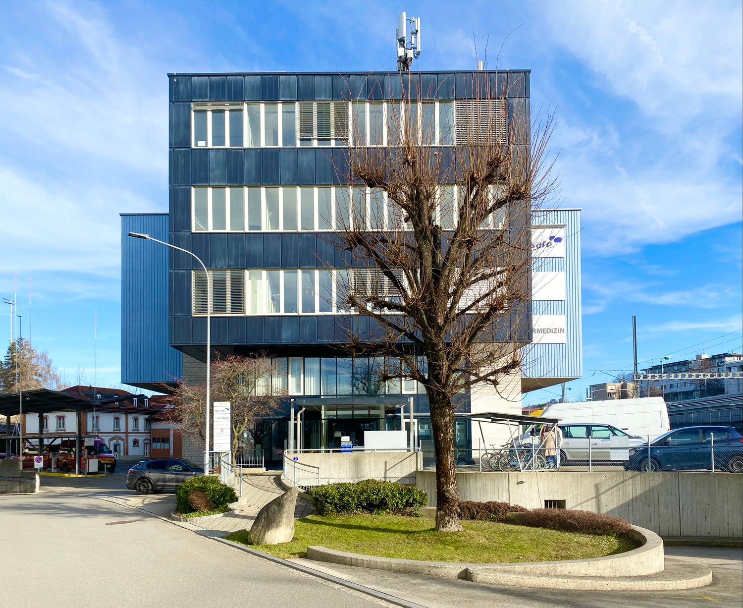 1532m² commercial