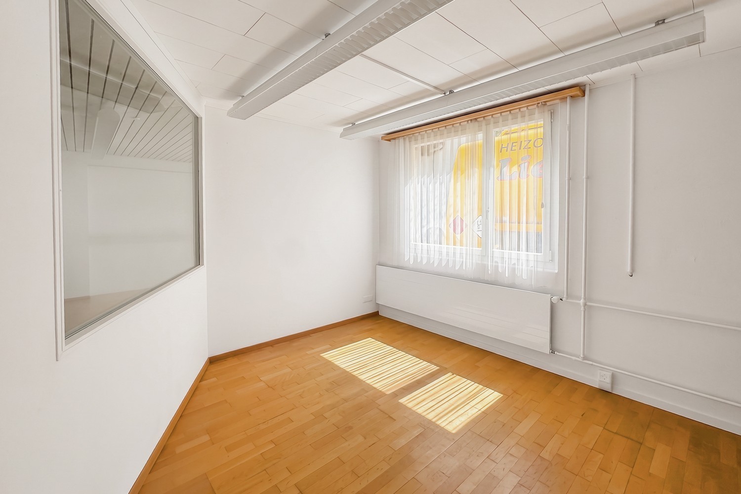 173m² commercial