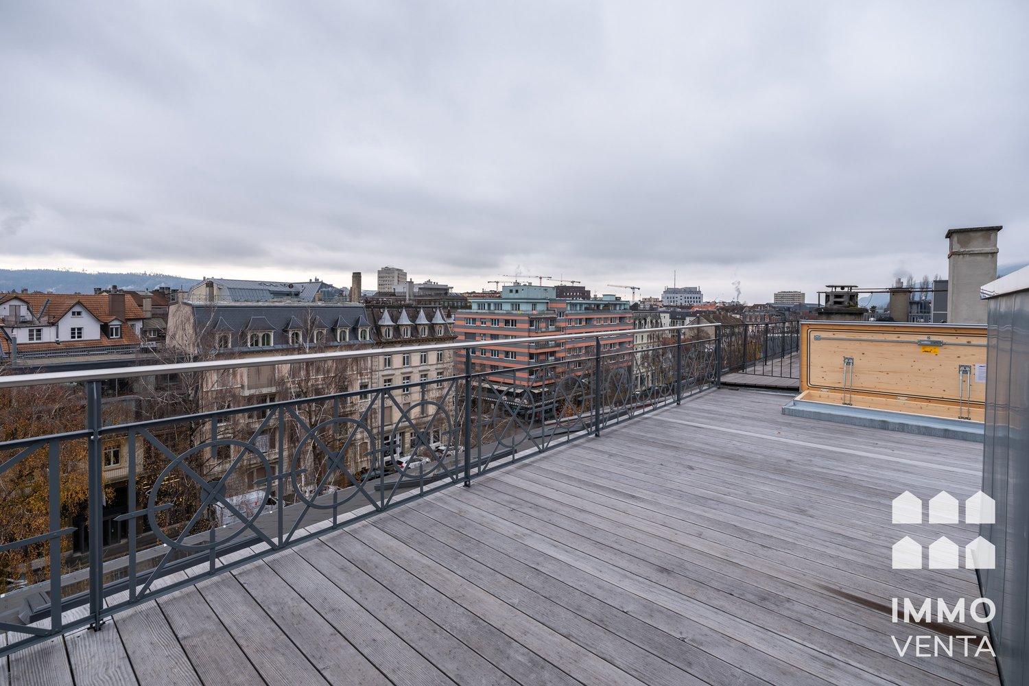 2 ½ rooms roof flat