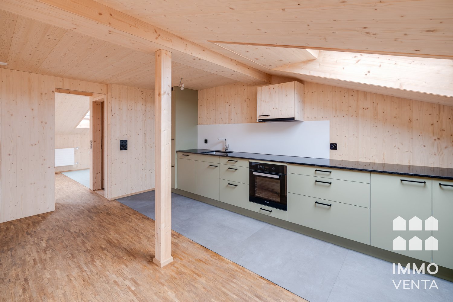 2 ½ rooms roof flat