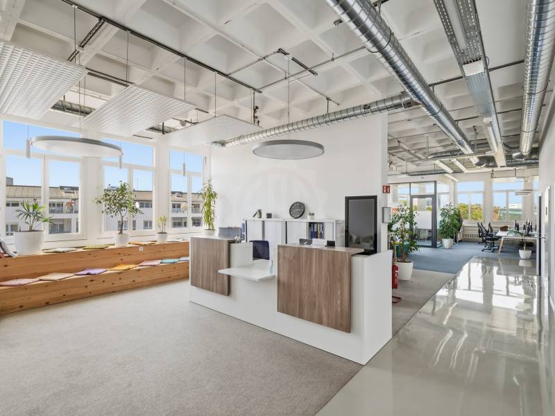 75m² office