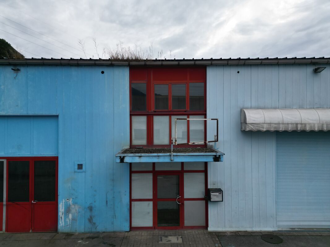 1316m² storage room