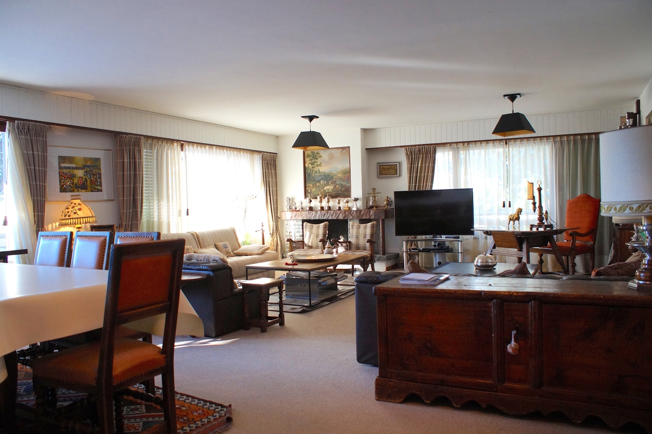 6 rooms apartment