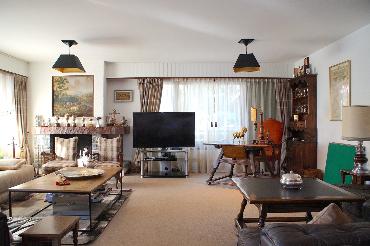 6 rooms apartment