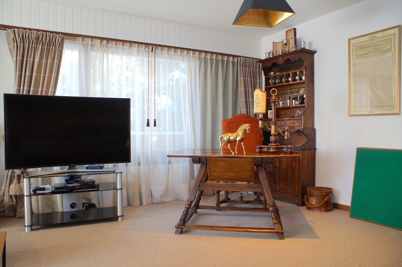 6 rooms apartment