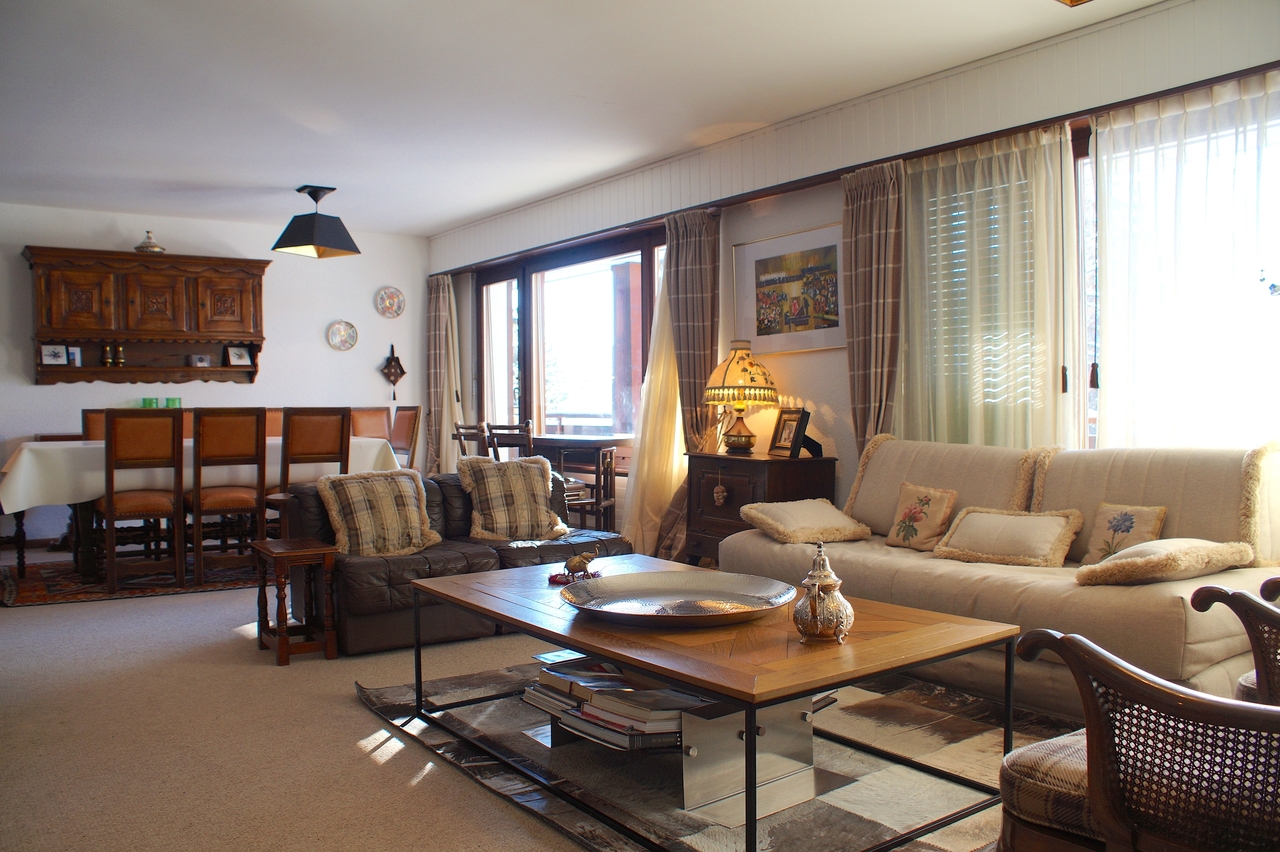 6 rooms apartment