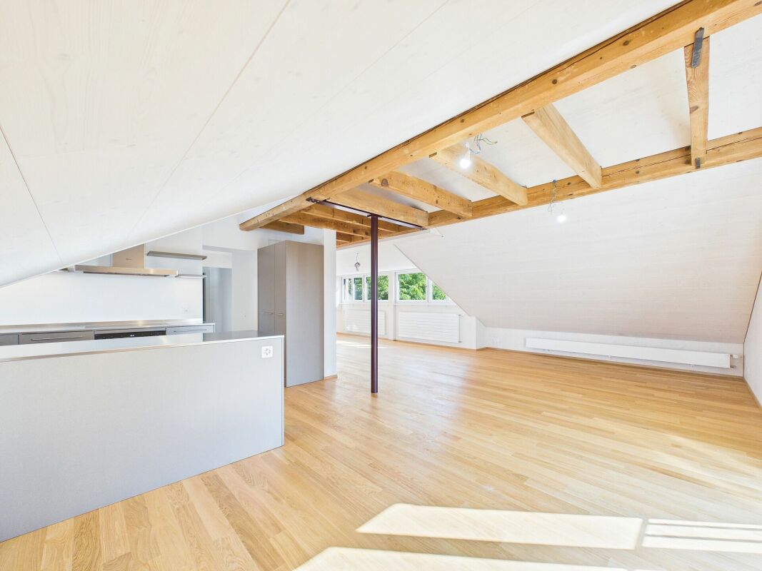 Appartement en attique de 2 ½ pièces