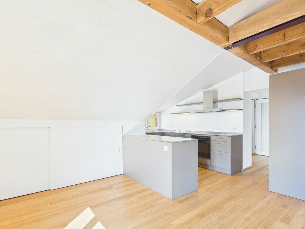 Appartement en attique de 2 ½ pièces