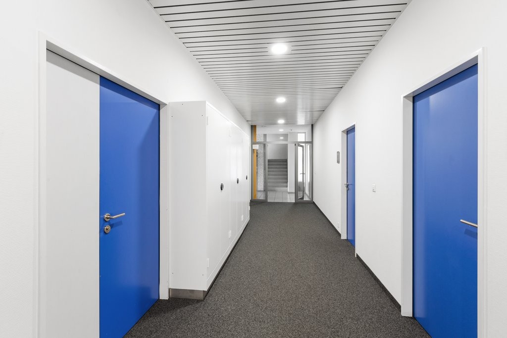 280m² commercial