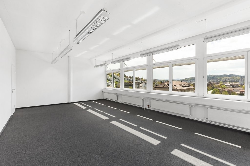 280m² commercial