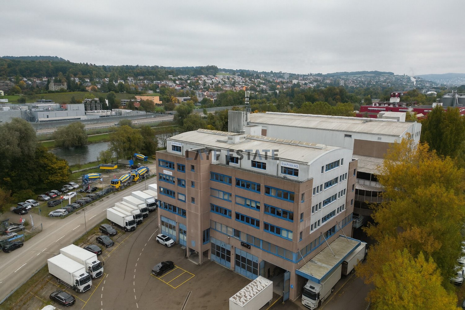 567m² bureau