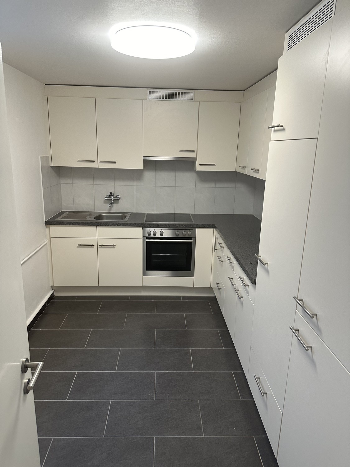 1 room single room