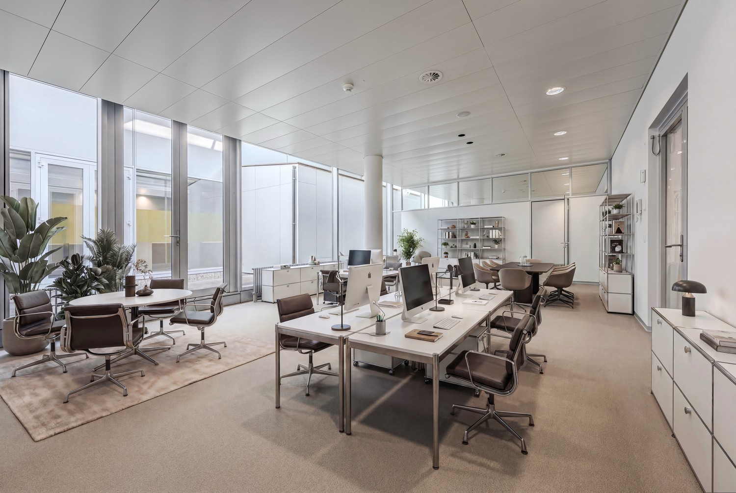 121m² office