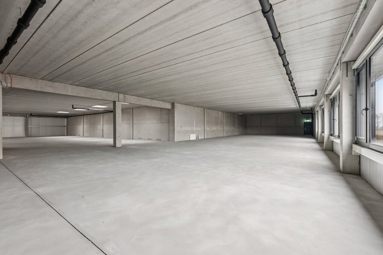 930m² ufficio