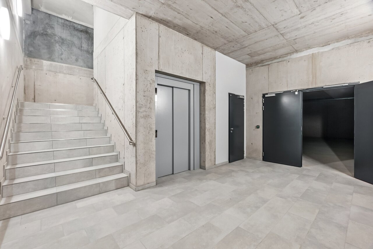 930m² ufficio