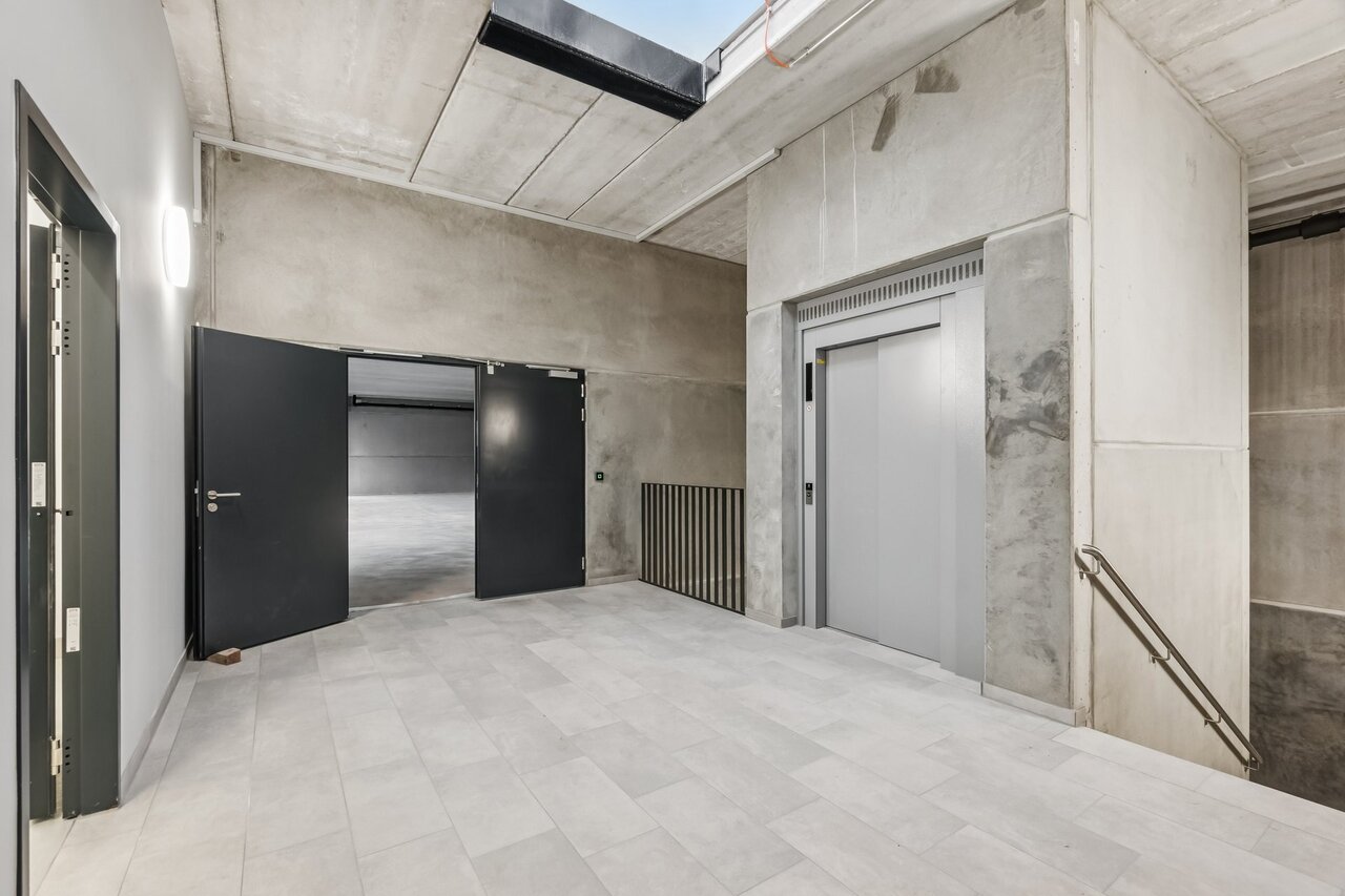 930m² ufficio