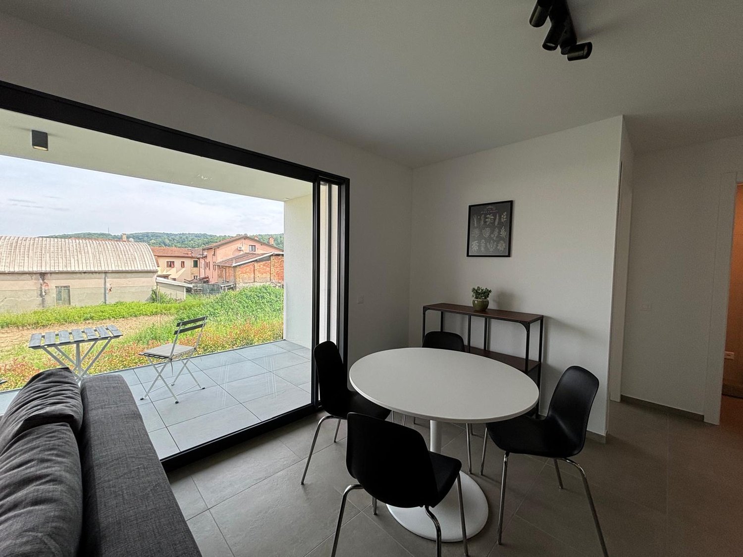 2 ½ Zimmer möblierte Wohnung