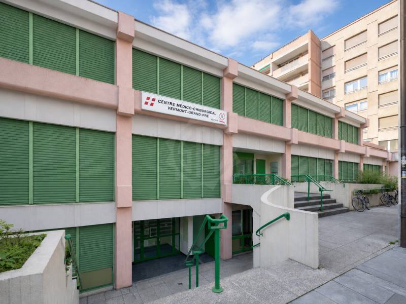 640m² arcade