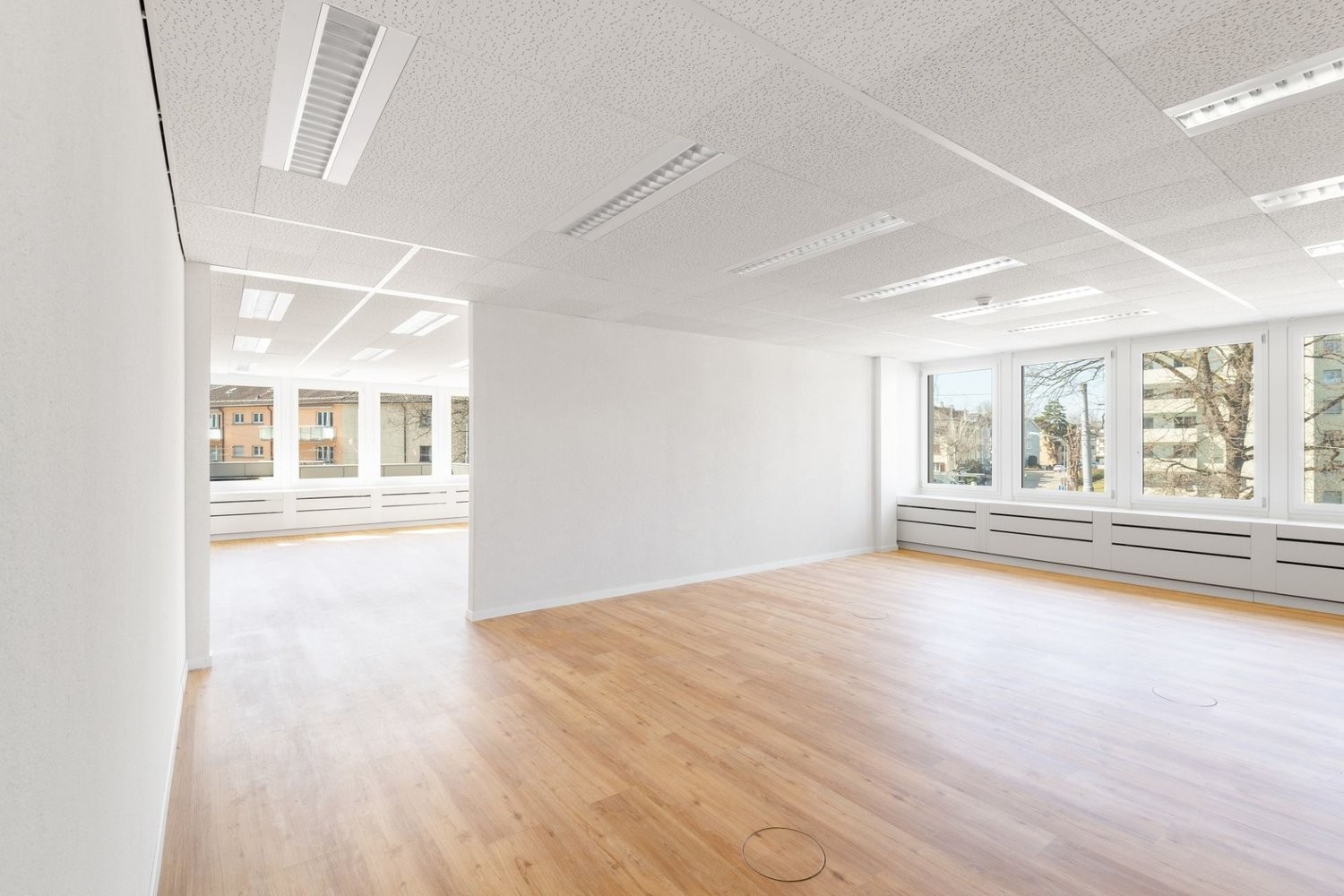 364m² office