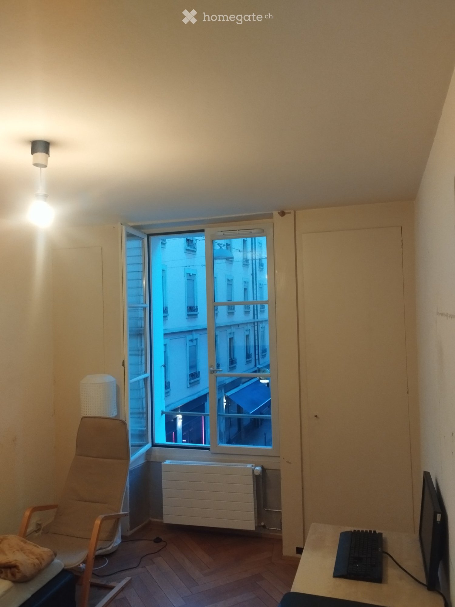 1 room single room