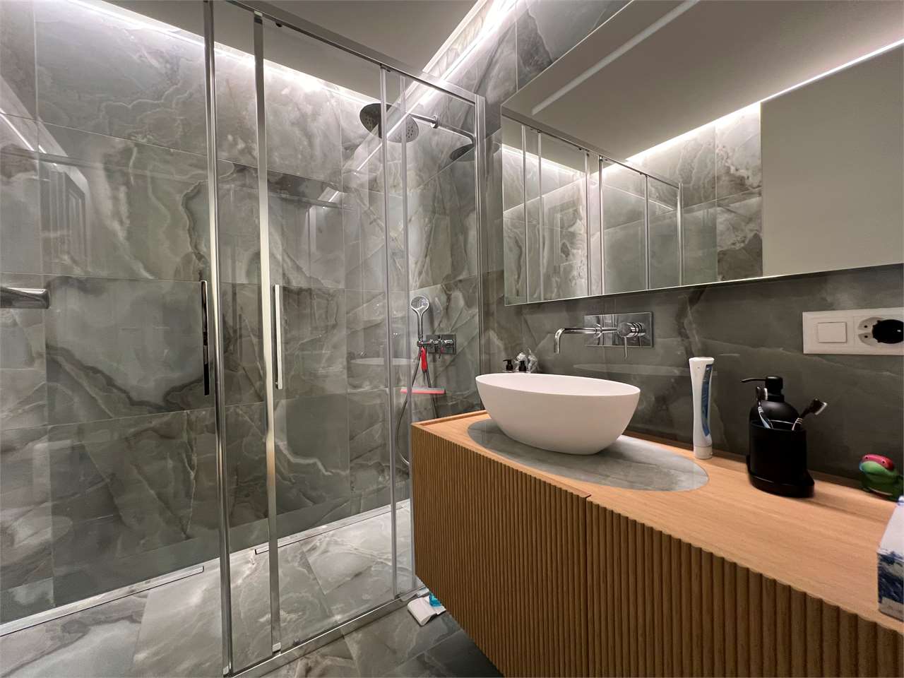 3 ½ Zimmer möblierte Wohnung