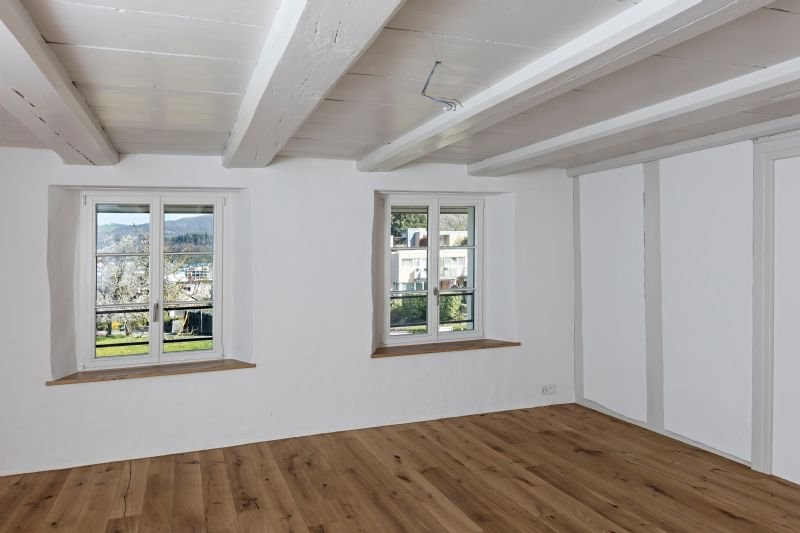5 rooms apartment