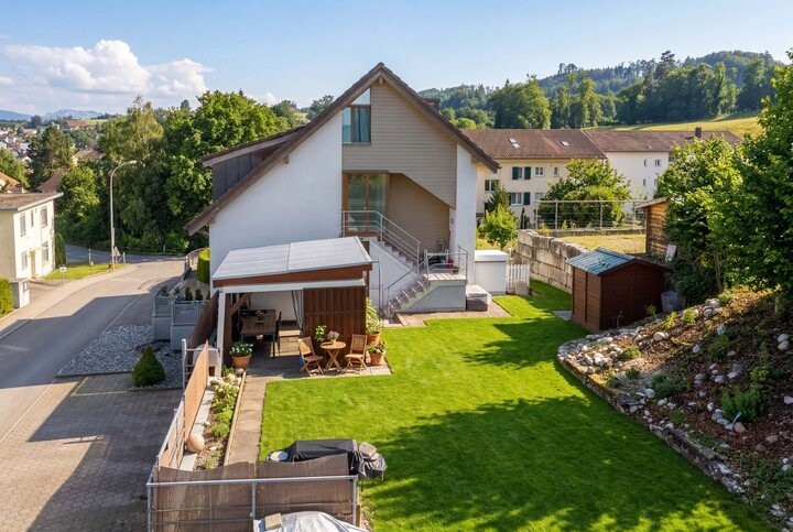 Maison multifamiliale