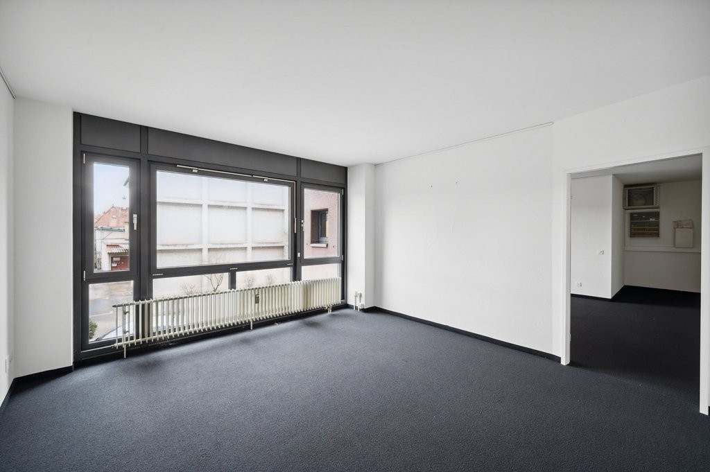 110m² office