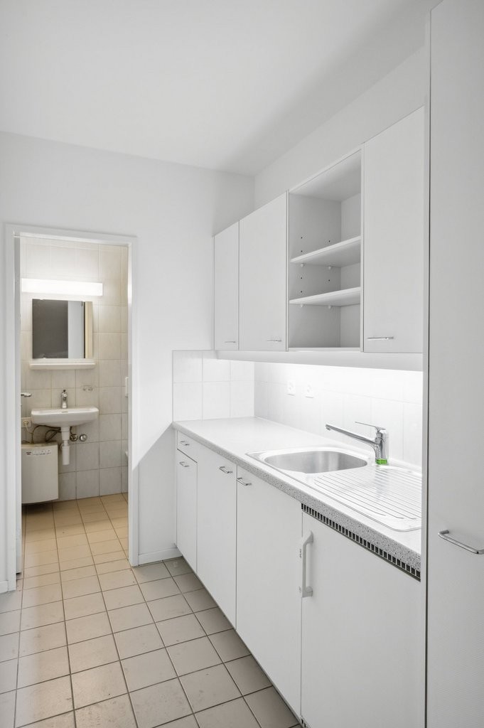 110m² office