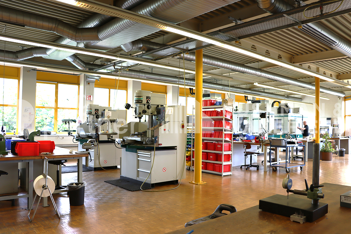 1404m² Büro