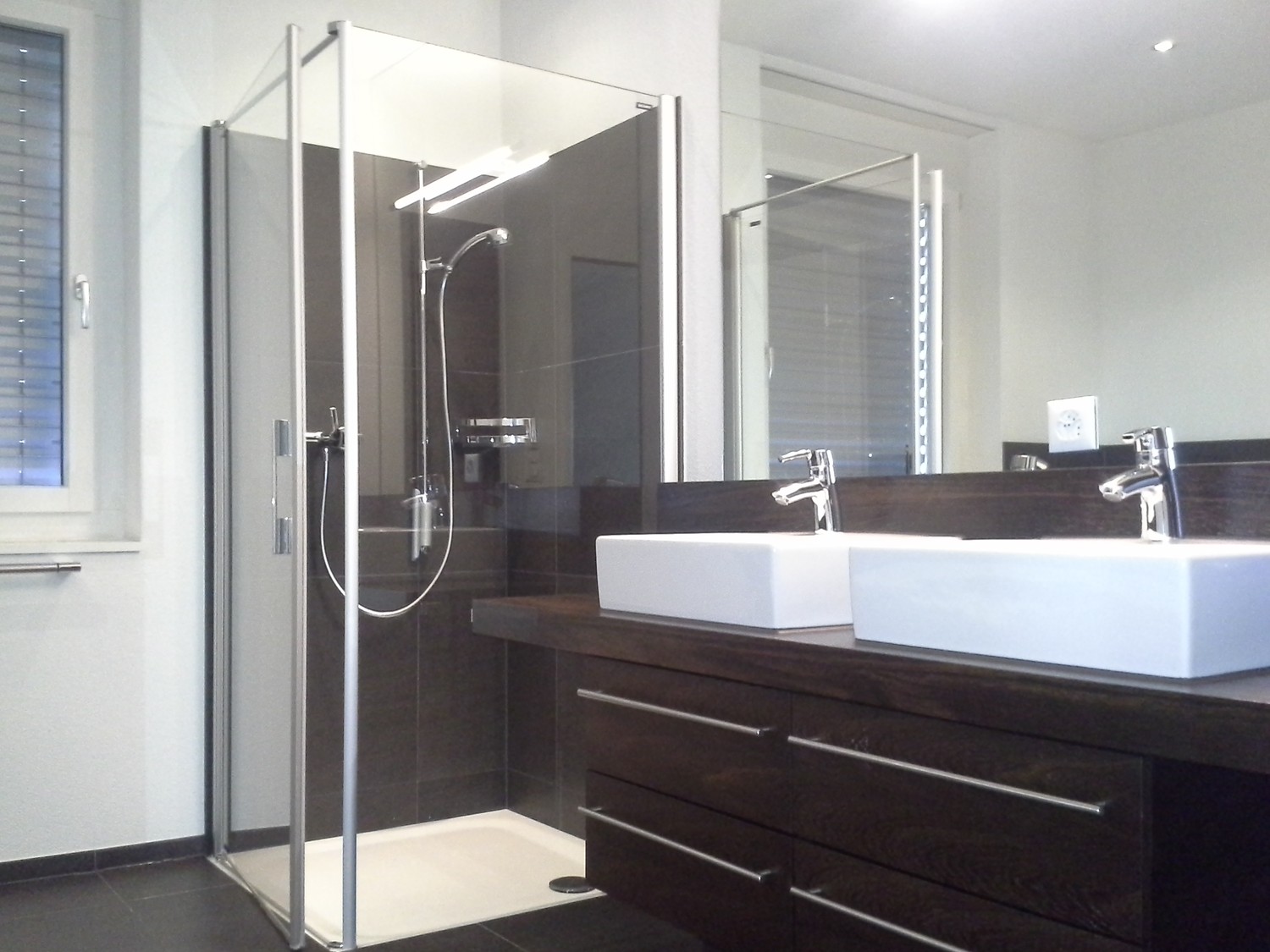 Chambre dans un appartement partagé