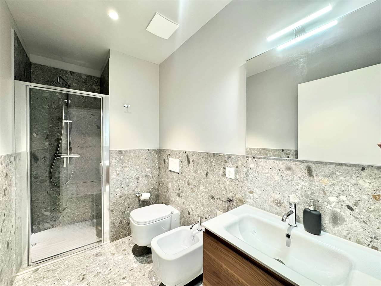 2 ½ Zimmer möblierte Wohnung
