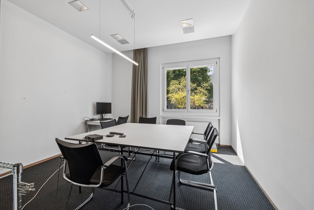 448m² commercial