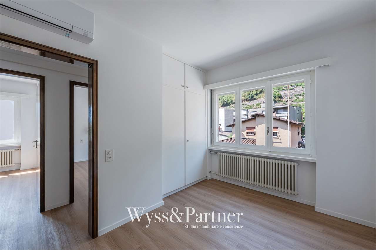 5 rooms apartment