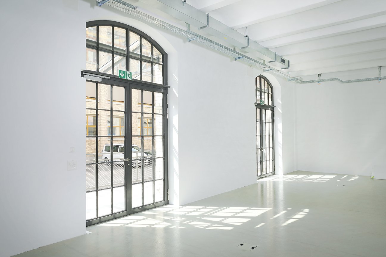 160m² commercial